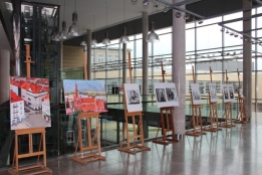 Wystawa plastyczna prac studentów kierunku Edukacja Artystyczna w zakresie Sztuk Plastycznych WPA-UAM w hallu 1